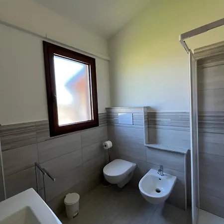 B&bcoccole فندق مبيت وإفطار سان تيودورو